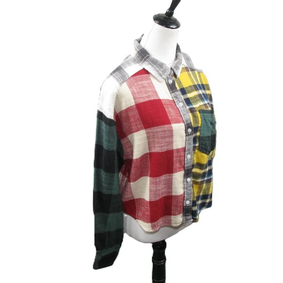 American Eagle Color Block Cropped Button Front Flannel Top Size Medium - Picture 6 of 7